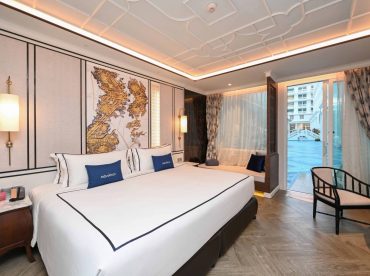 ดีลักซ์ พูล วิว