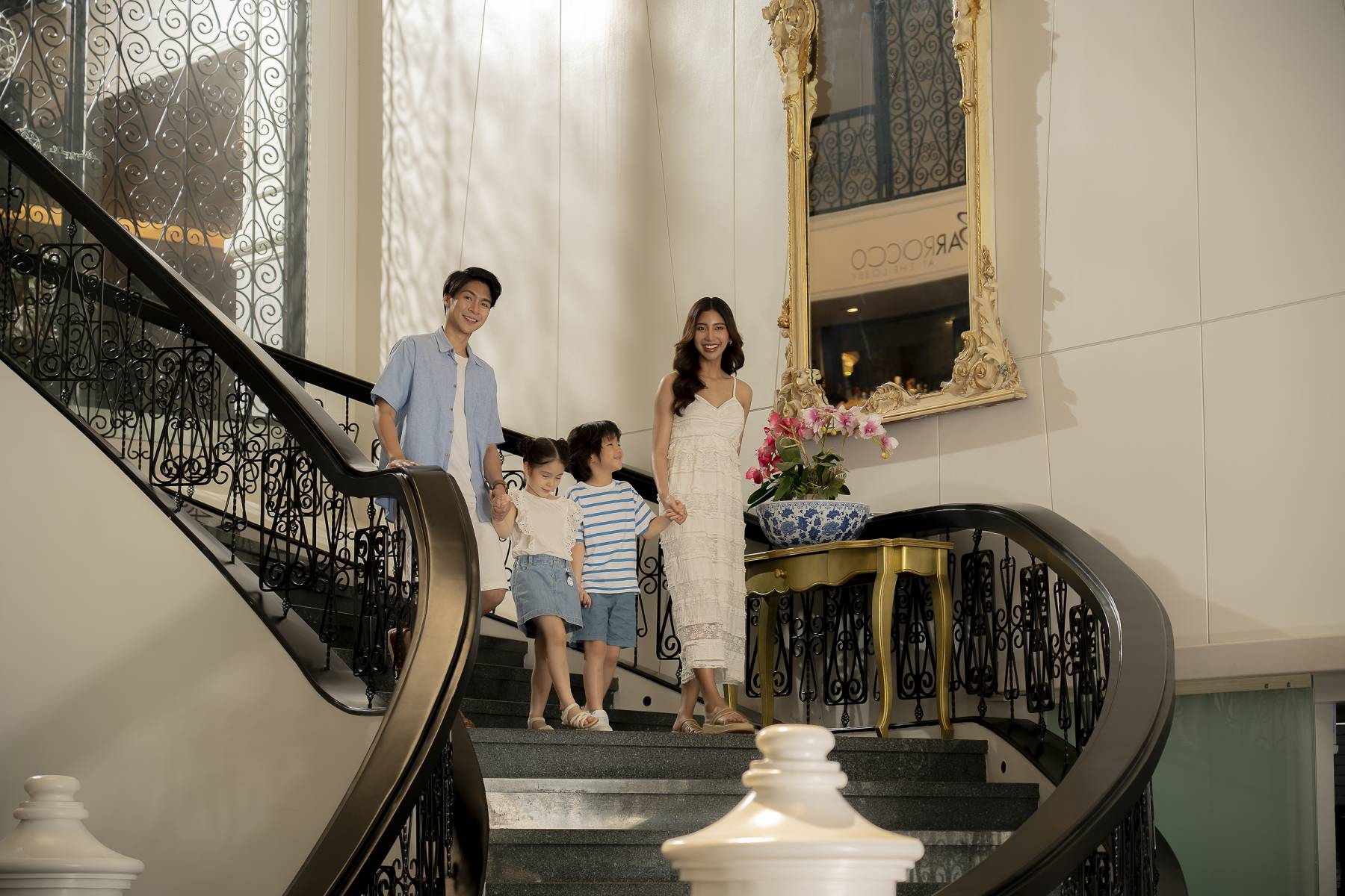 สัมผัสประสบการณ์การรับประทานอาหารเหนือระดับ